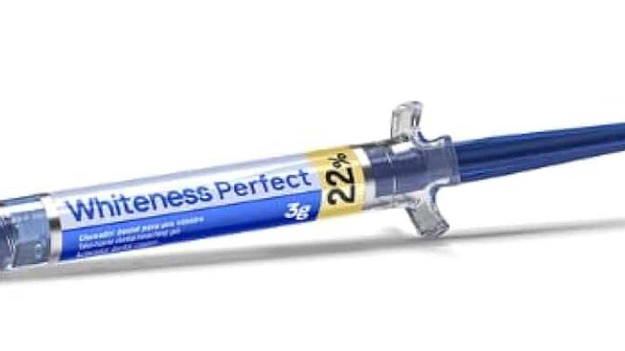 Qual a Melhor Caneta Clareadora Dental? Clareadores Caseiros vs Animais