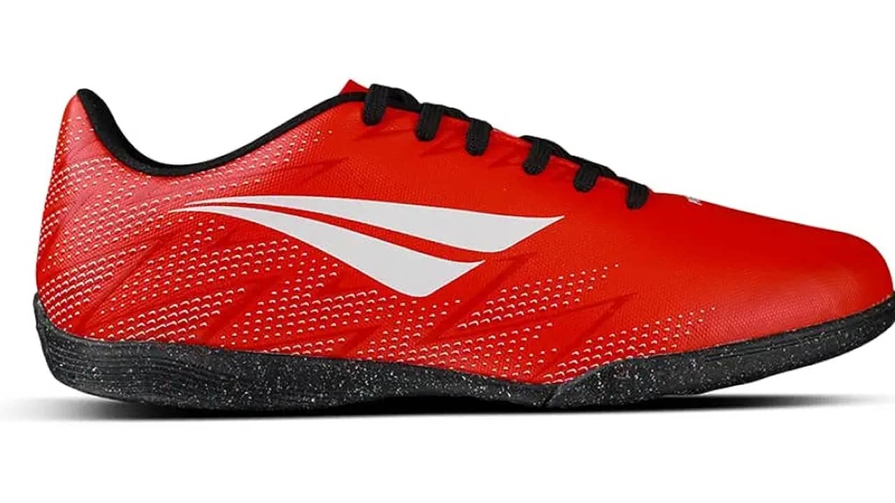 Qual a Melhor Marca de Chuteira? Análise de 10 Modelos Top